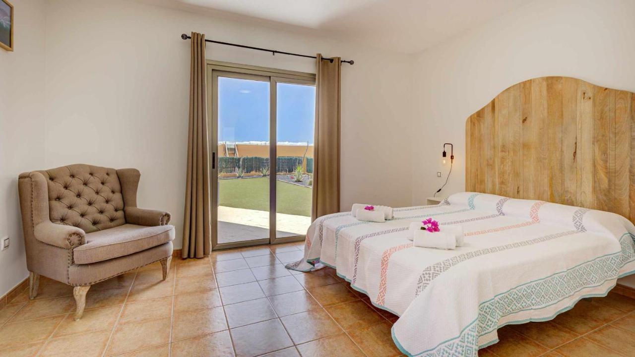 Villa Vulcano By Calima Villas Costa De Antigua Bagian luar foto